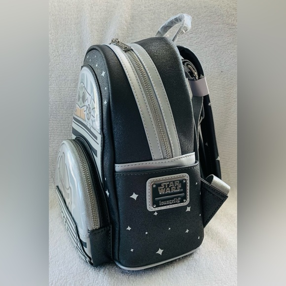SALE - Loungefly Disney Parks Star Wars Grogu Mandalorian Glow In Dark Backpack - Picture 3 of 14